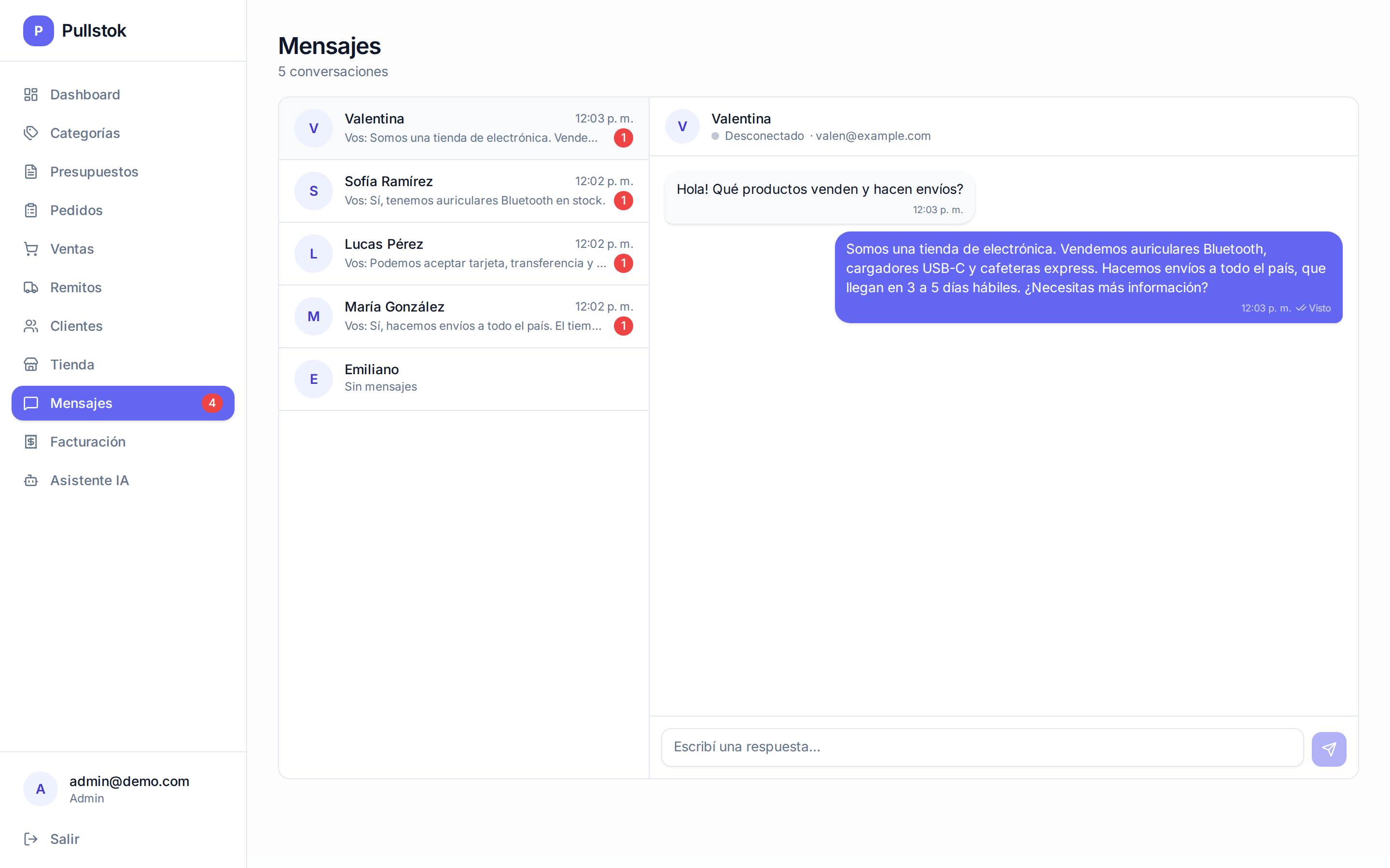 Bandeja de mensajes del operador en Pullstok con la conversación en vivo de un cliente